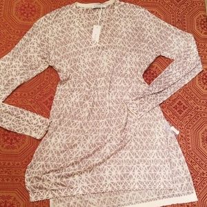 🆕️Kokun bamboo/ cashmere v-neck with side slits